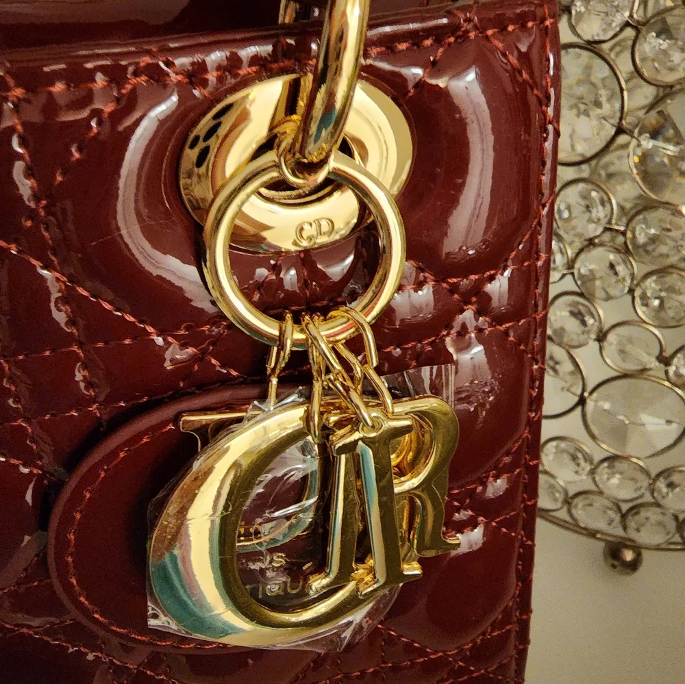 Lady cannage dior like madiu. 20 cm bag w log - not designer but …
